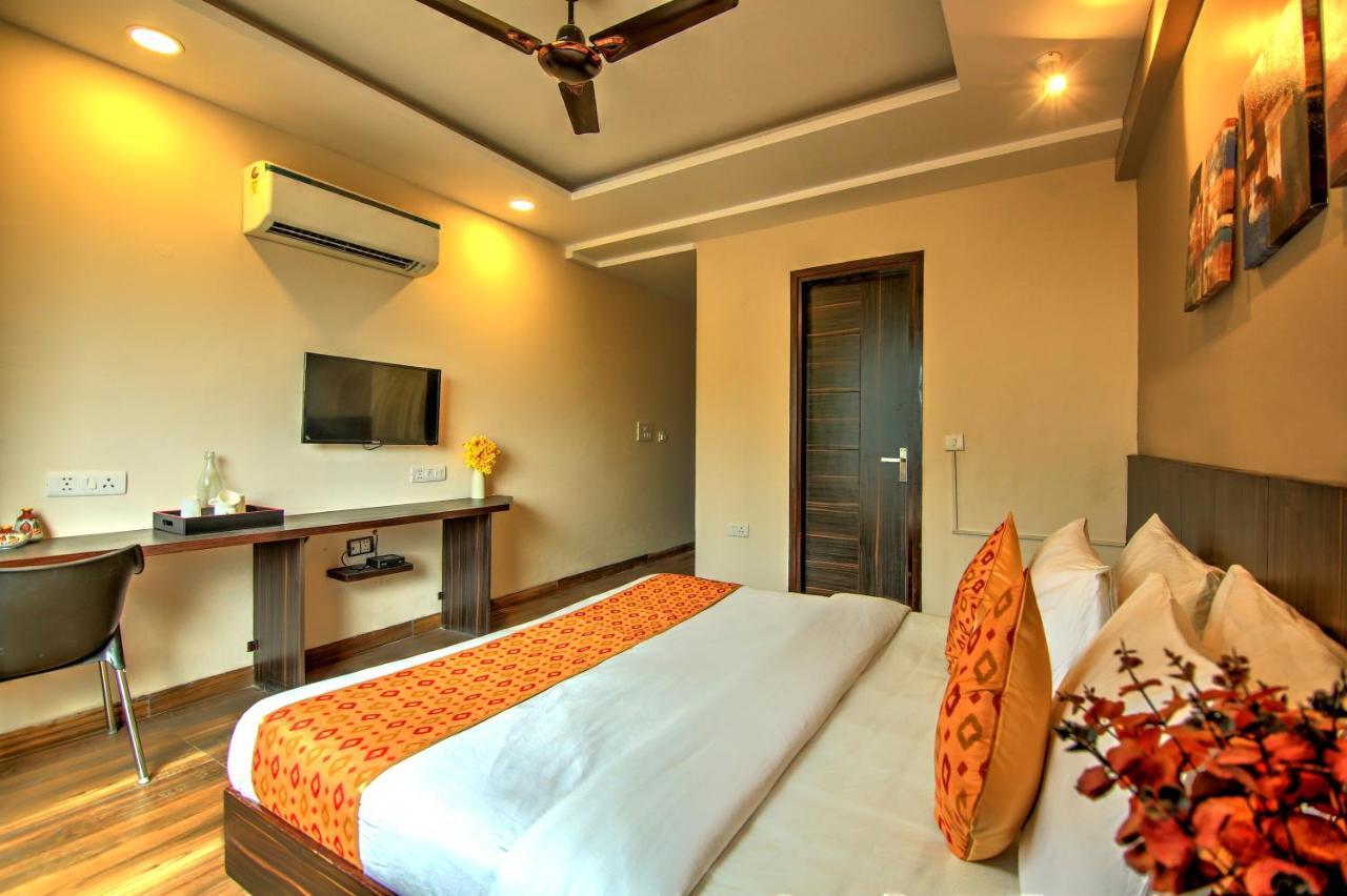 Artisan Rooms Нью-Дели Экстерьер фото
