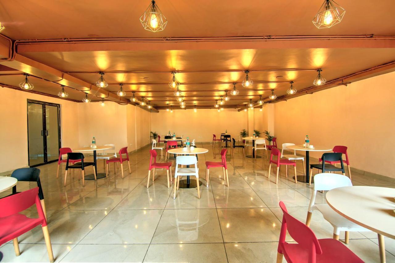 Artisan Rooms Нью-Дели Экстерьер фото